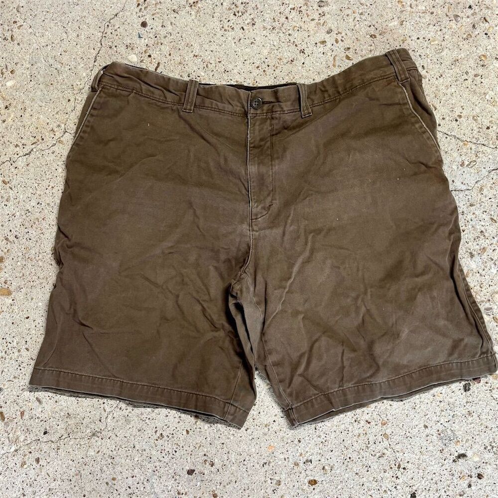 Eddie Bauer Men's Brown Chino Shorts Size 40W Casual Flat Front - Picture 1 of 3
